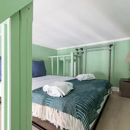 Apartment Siagre 35 - Near Main Avenue With Ac